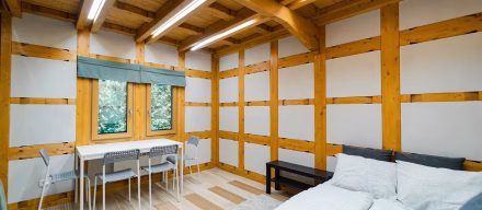 Image of Gallery image 4
